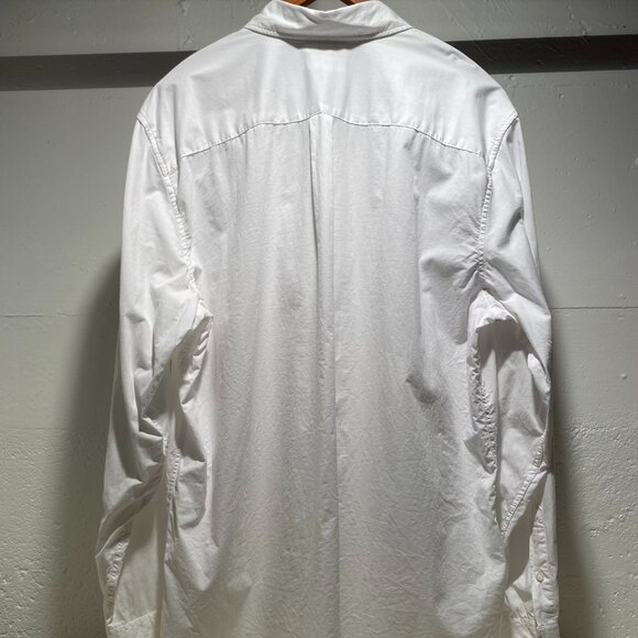 Gap Men's Standard Fit Classic Button Down Shirt - Picture 2 of 6